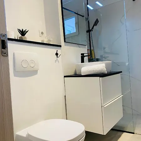 Downtown Studio Apartament *